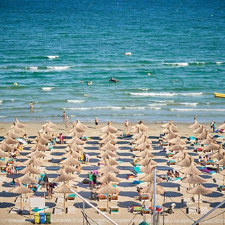 Rusty Sands Apt Spa N Pools Beach Resort Năvodari Eksteriør billede