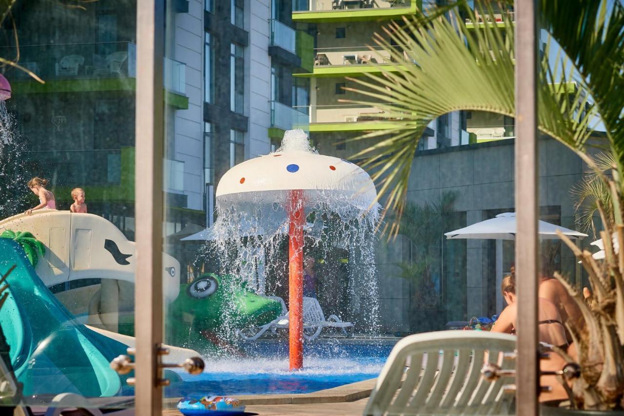 Rusty Sands Apt Spa N Pools Beach Resort Năvodari Eksteriør billede