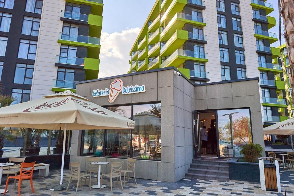 Rusty Sands Apt Spa N Pools Beach Resort Năvodari Eksteriør billede