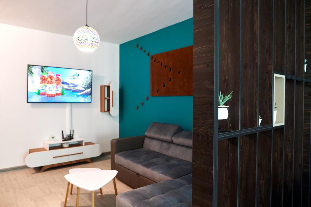 Rusty Sands Apt Spa N Pools Beach Resort Năvodari Eksteriør billede