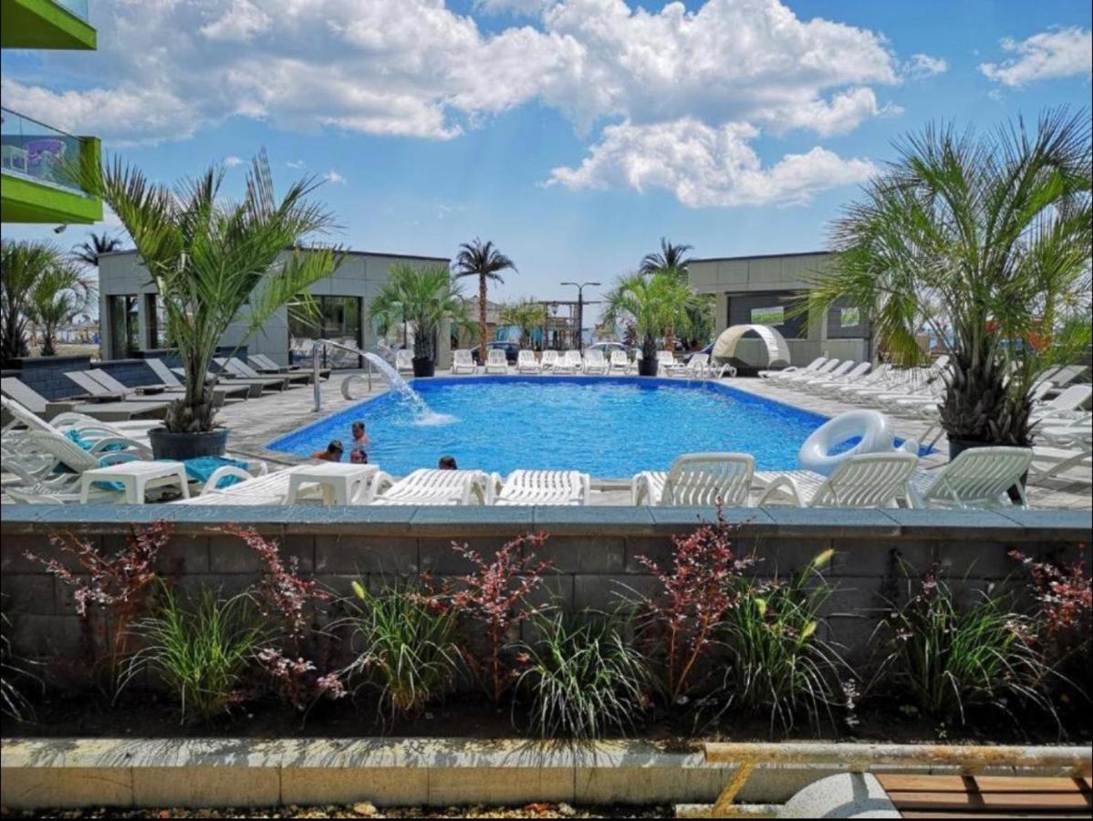 Rusty Sands Apt Spa N Pools Beach Resort Năvodari Eksteriør billede